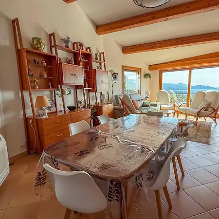 T3 Pour 4 Personnes, Magnifique Vue Sur La Baie De Saint Clair Le Lavandou