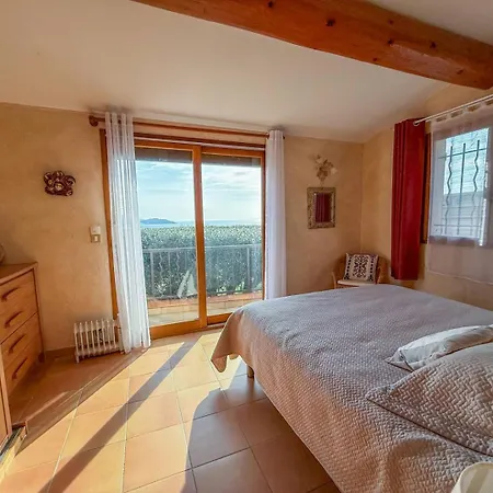 T3 Pour 4 Personnes, Magnifique Vue Sur La Baie De Saint Clair Lägenhet Le Lavandou