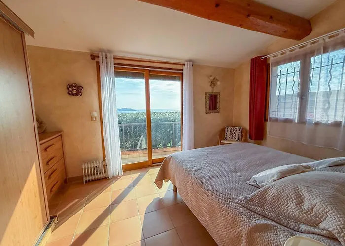 T3 Pour 4 Personnes, Magnifique Vue Sur La Baie De Saint Clair Lägenhet Le Lavandou